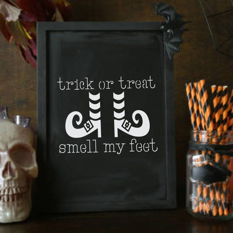 Trick or Treat Smell My Feet Wall Stencil. Stencil your Halloween crafts!